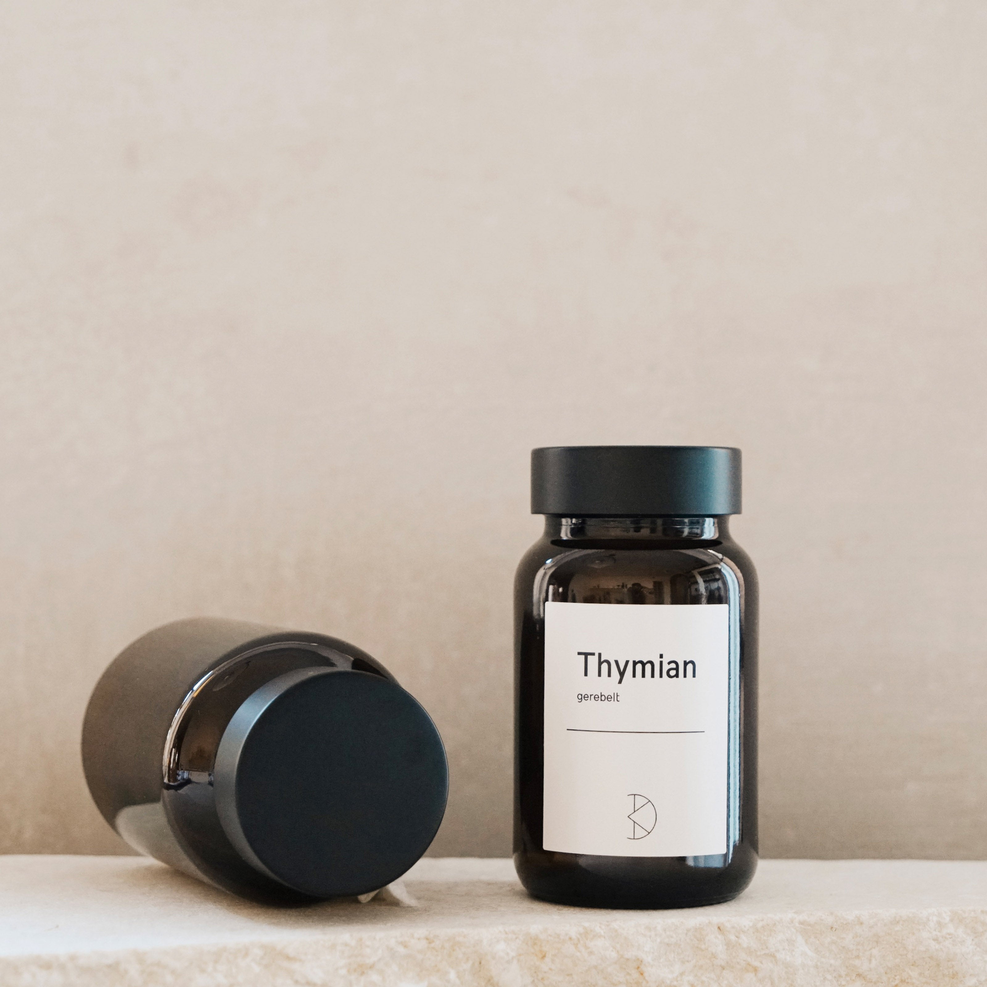 Premium Gewürzglas mit Edelstahldeckel in matt schwarz - Aromaschutz & Stil