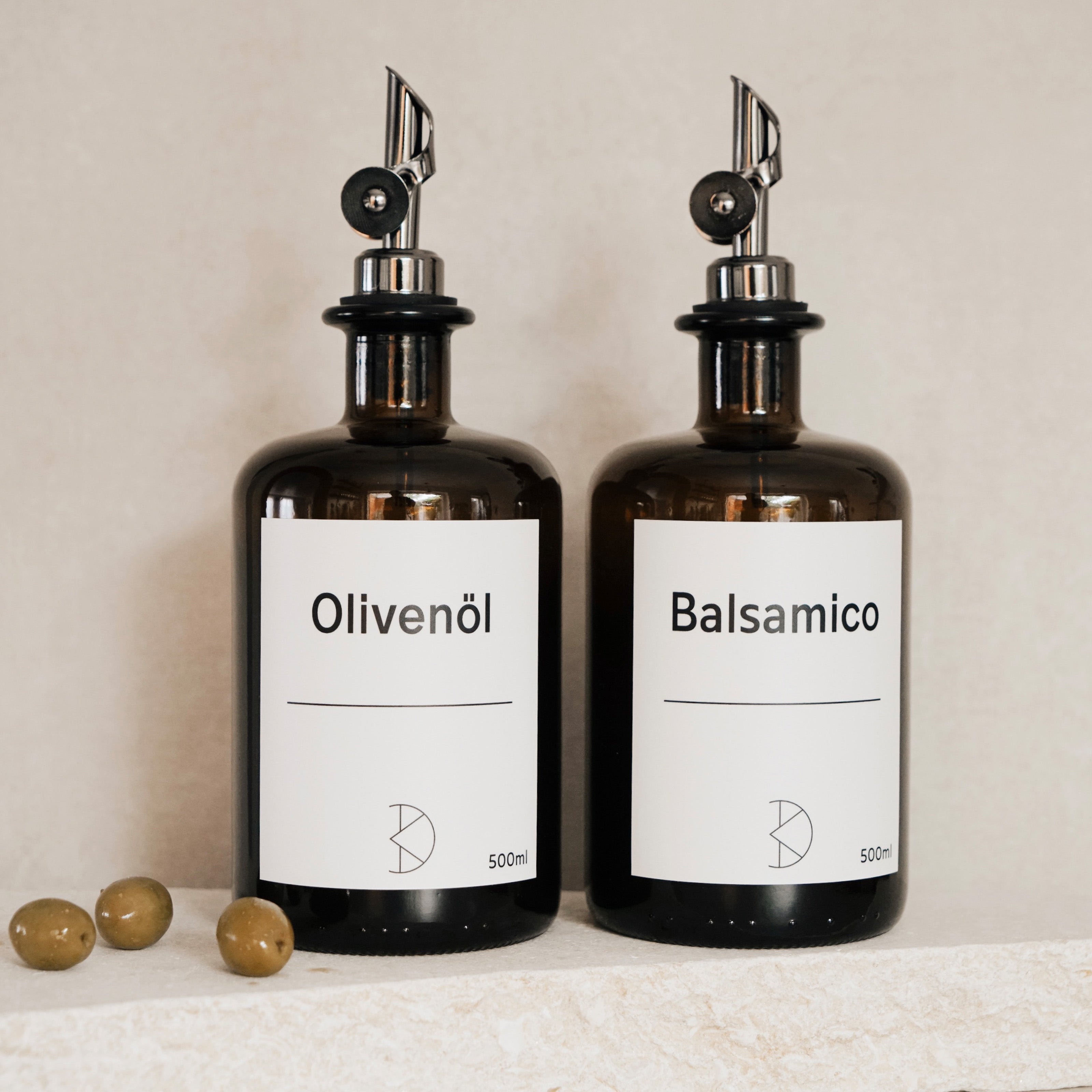 Ölflasche aus Braunglas – 500 ml mit Edelstahl-Ausgießer & UV-Schutz