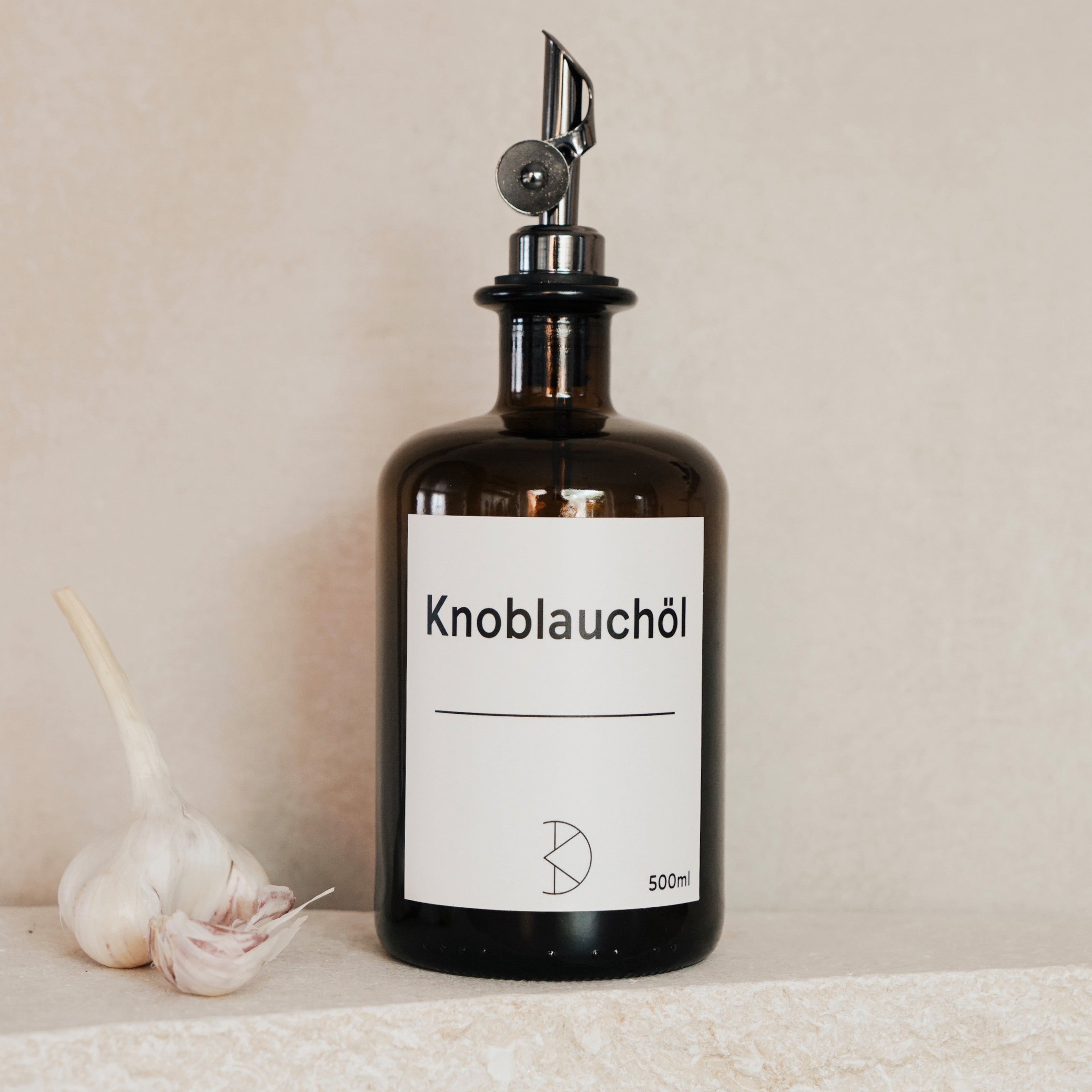 Ölflasche aus Braunglas – 500 ml mit Edelstahl-Ausgießer & UV-Schutz